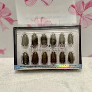 Nail‎ Reformation Confidence at Your Fingertips 32 Piece Press On Nails Glitter